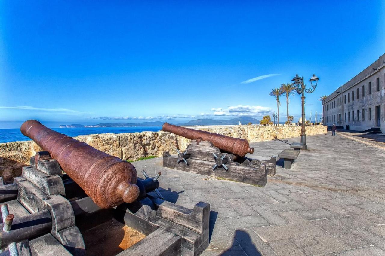 Апартаменты Panoramic Bastioni Sea View Альгеро Экстерьер фото