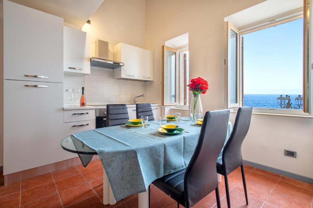 Апартаменты Panoramic Bastioni Sea View Альгеро Экстерьер фото