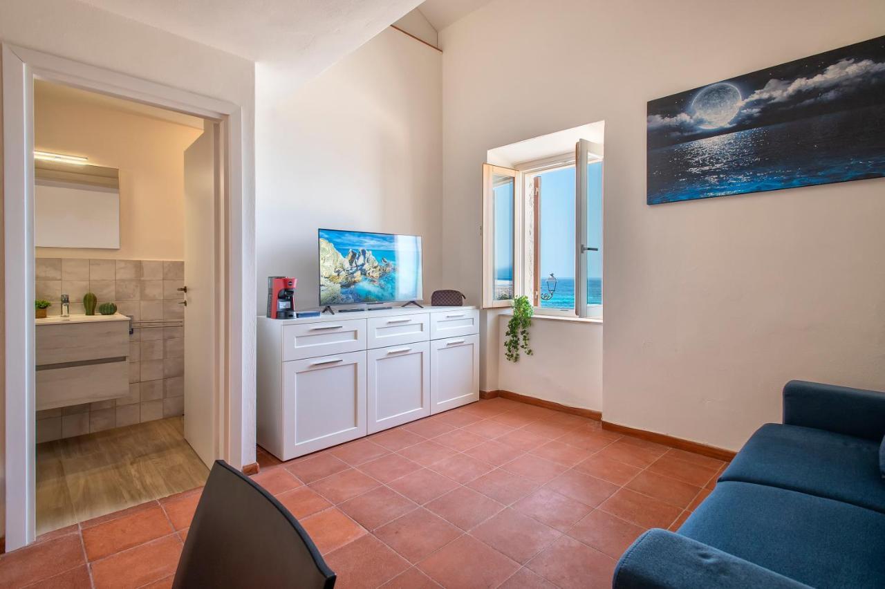Апартаменты Panoramic Bastioni Sea View Альгеро Экстерьер фото