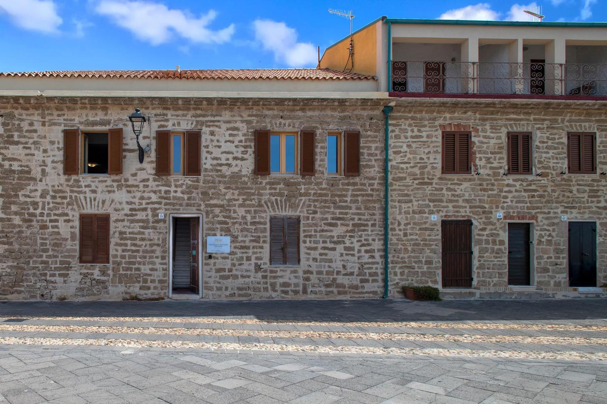 Апартаменты Panoramic Bastioni Sea View Альгеро Экстерьер фото